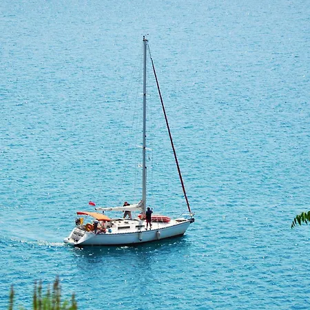 Elegant Santorini House Graceful Caldera View-outdoor Hot Tub Oia Vila
